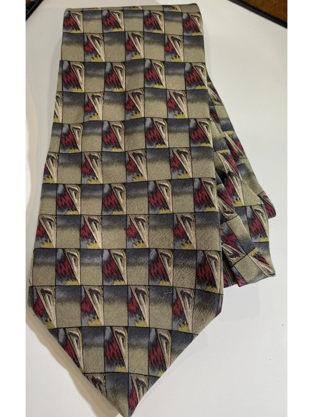 Molecular Expressions by Stonehenge Amaretto Silk Tie Olive Red Gray 3.75" x 58"
